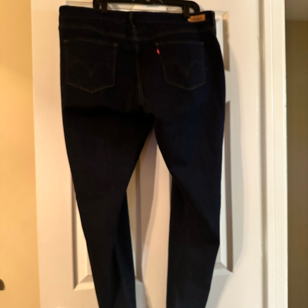 Brand new size 24W Levi leggings Dark